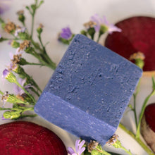 Load image into Gallery viewer, MAGWAI Purple Shampoo Bar with beet root extract and argan oil for eliminating yellow tones in bleached hair
